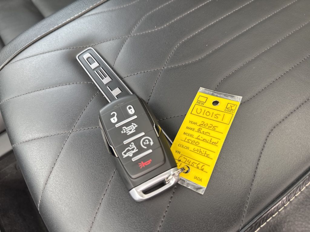 2025 RAM Ram 1500 Pickup Limited - Photo 25