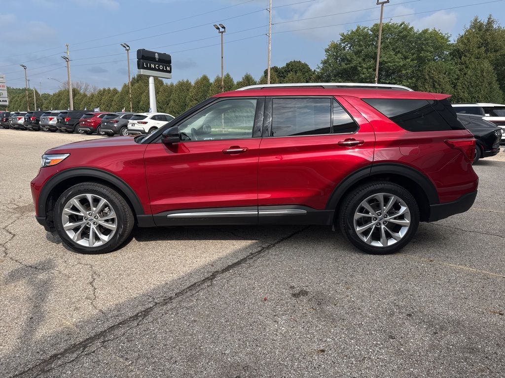 2023 Ford Explorer Platinum photo 3