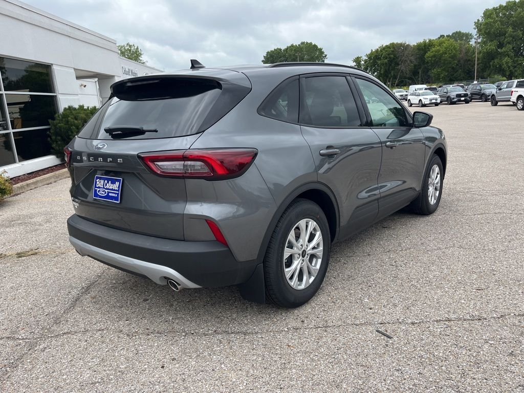 2025 Ford Escape Active photo 2