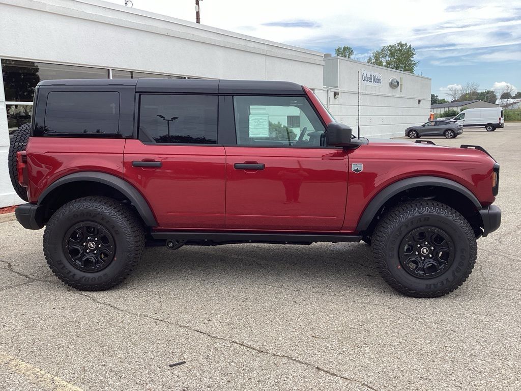 2025 Ford Bronco Big Bend photo 2