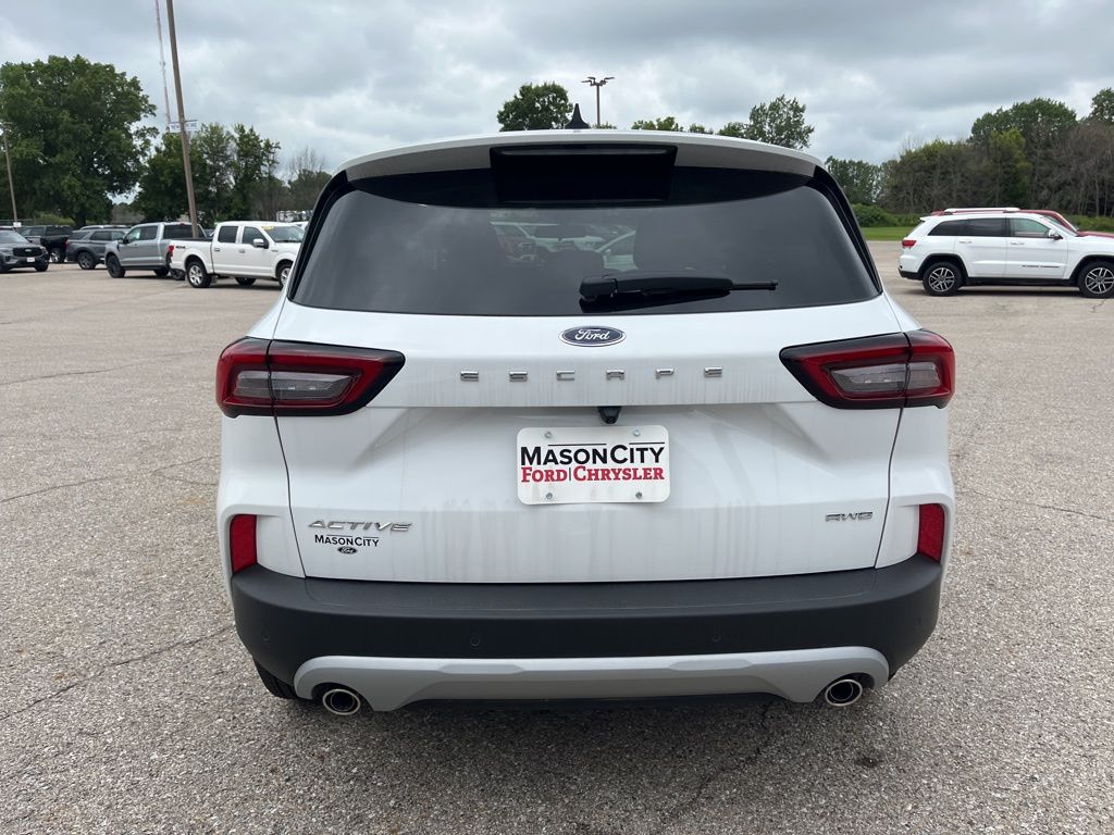 2025 Ford Escape Active photo 3