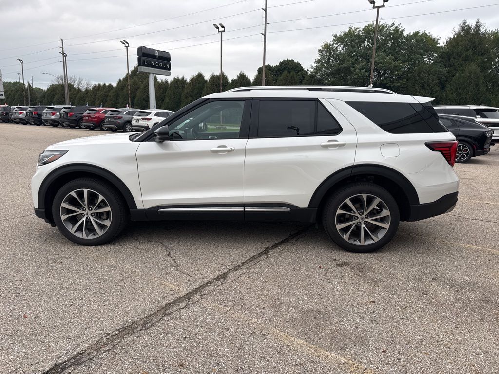 2025 Ford Explorer Platinum photo 4