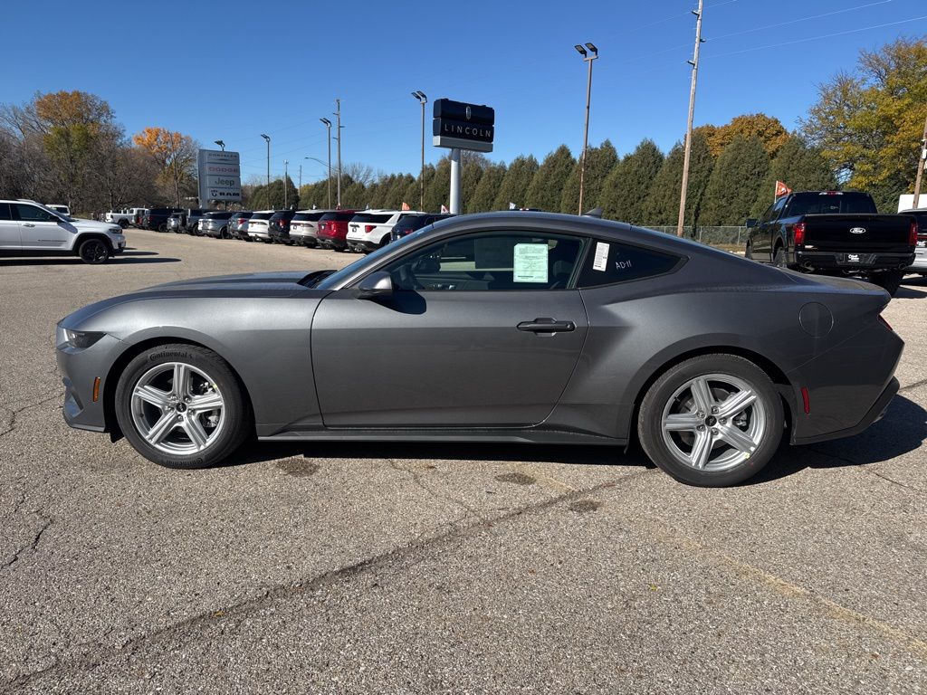 2026 Ford Mustang EcoBoost photo 4