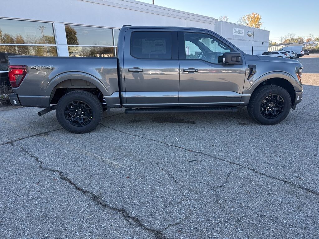 New 2025 Ford F-150 XLT Truck SuperCrew Cab