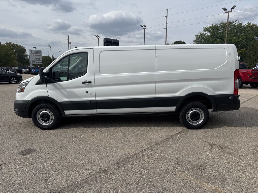 2025 Ford Transit photo 4
