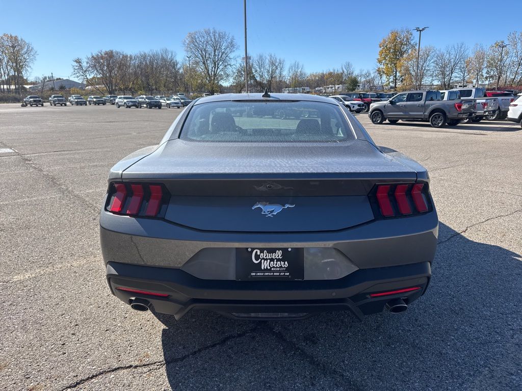 2026 Ford Mustang EcoBoost photo 3