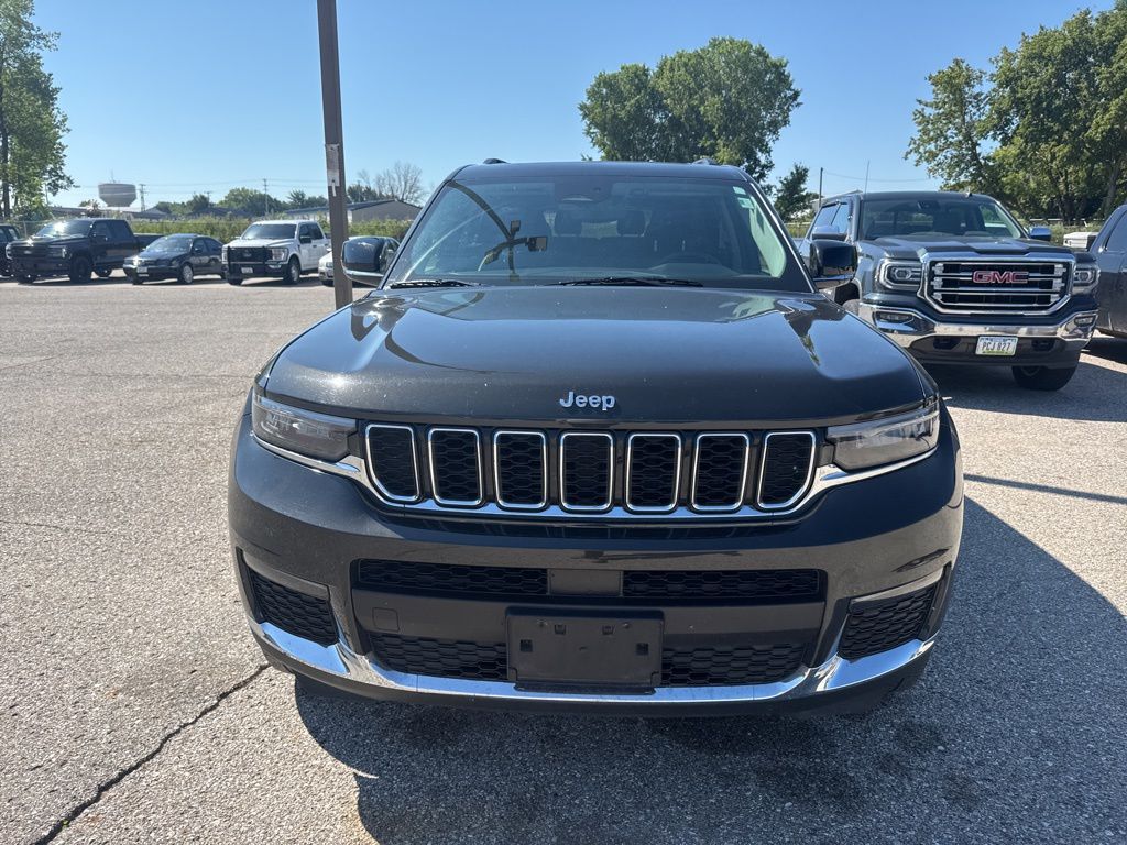 2022 Jeep Cherokee Limited photo 2