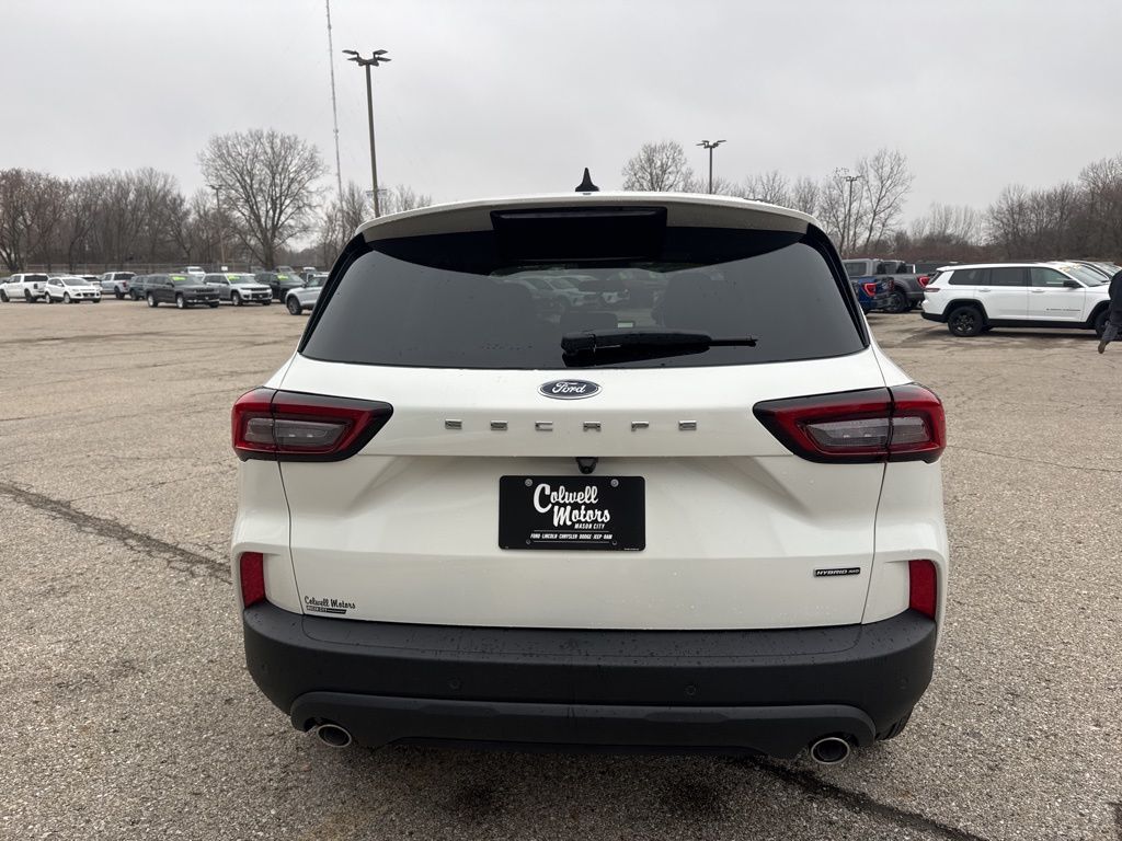 2026 Ford Escape ST-Line Select photo 2