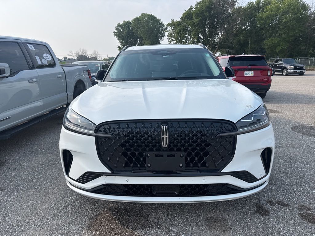 2025 Lincoln Aviator Reserve photo 2