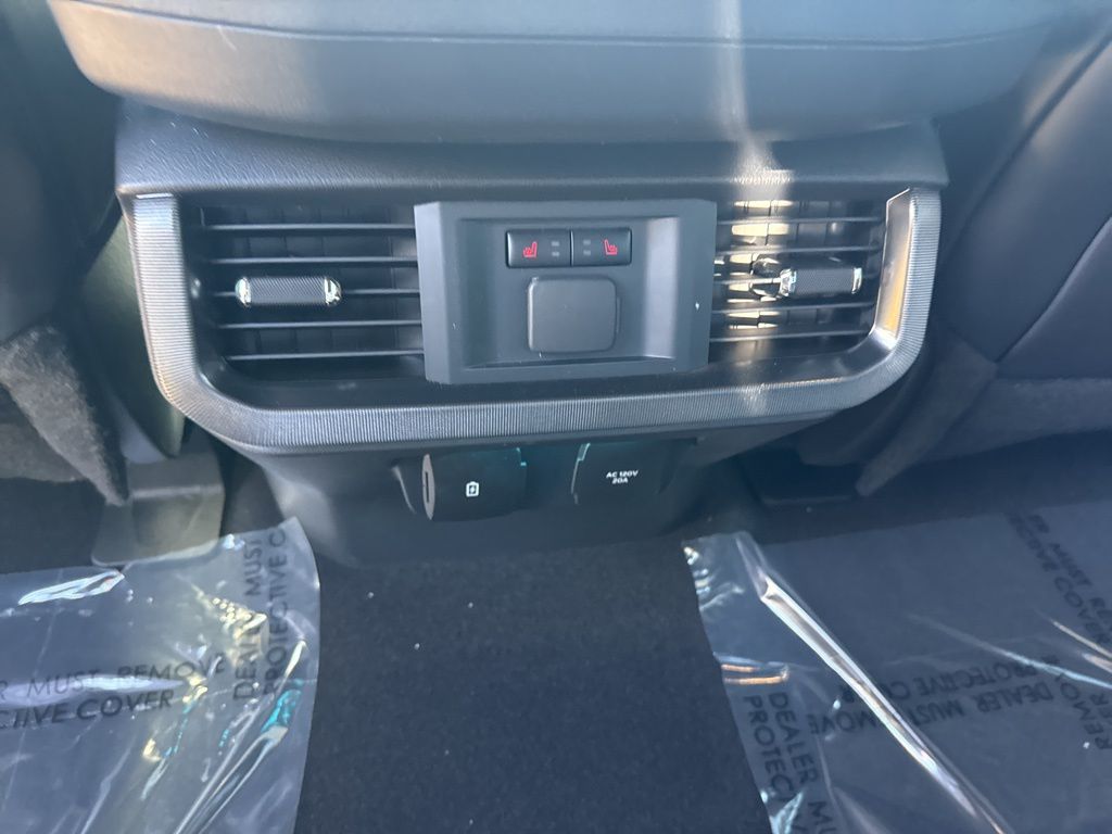 2025 Ford F-150 Platinum - Photo 19