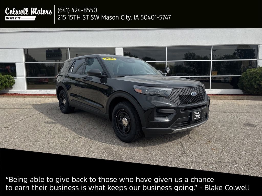 2025 Ford Explorer's photo