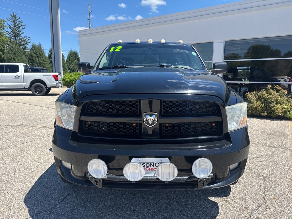 2012 Ram 1500 Express photo 2