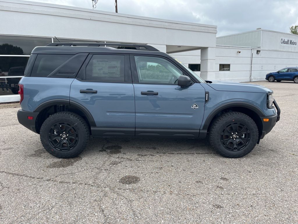 2025 Ford Bronco Sport Outer Banks photo 2