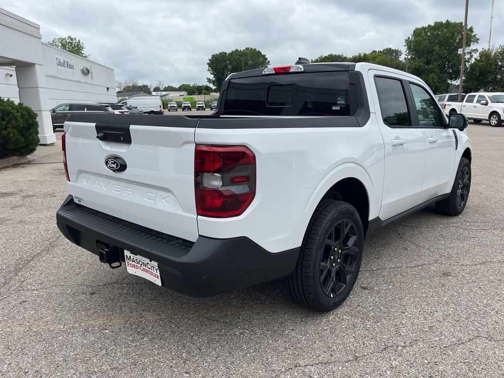 2025 Ford Maverick Lariat photo 2
