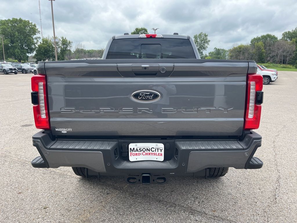 2024 Ford F-350 Lariat photo 4