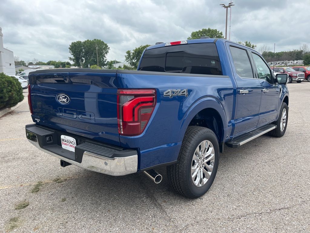 2025 Ford F-150 Lariat photo 3