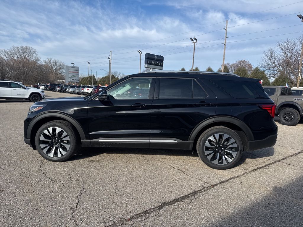 2026 Ford Explorer Platinum photo 3