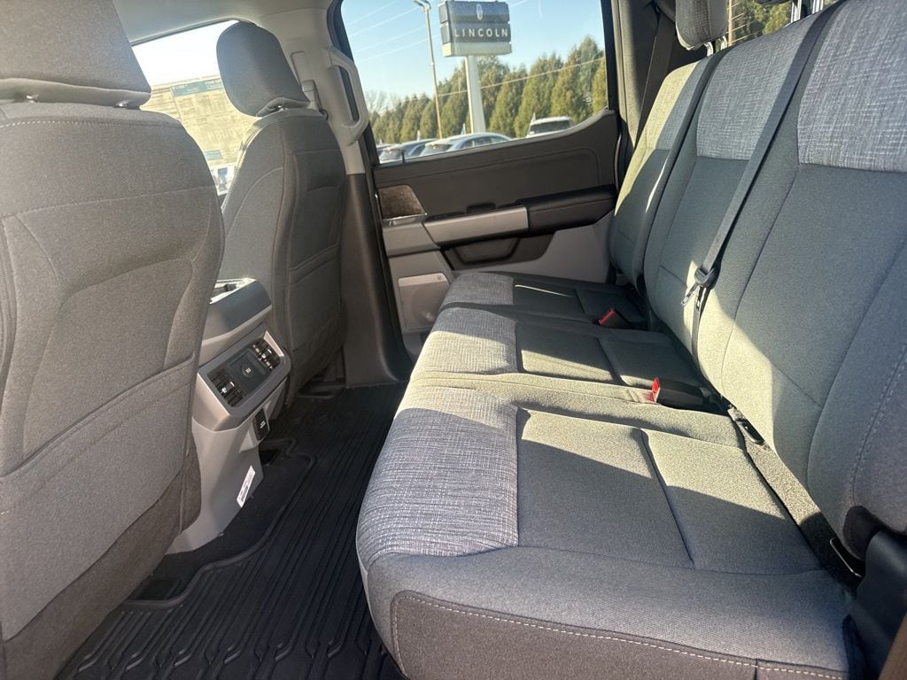 2026 Ford F-350 Super Duty XLT - Photo 18