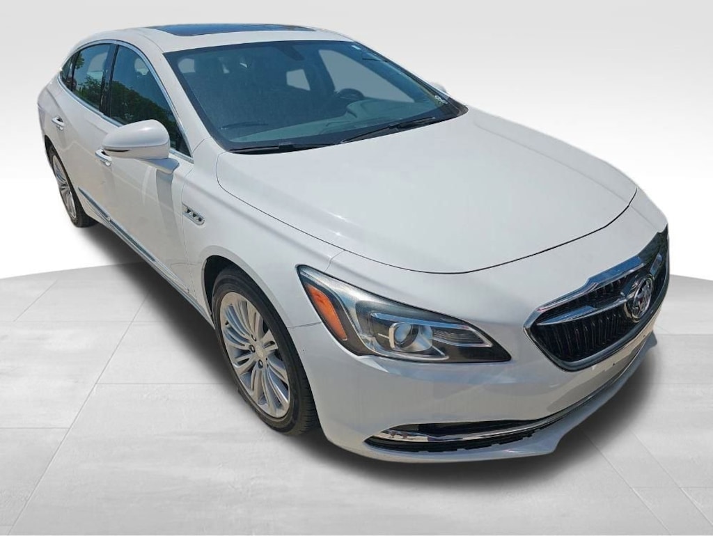 Used 2018 Buick Lacrosse Essence Car