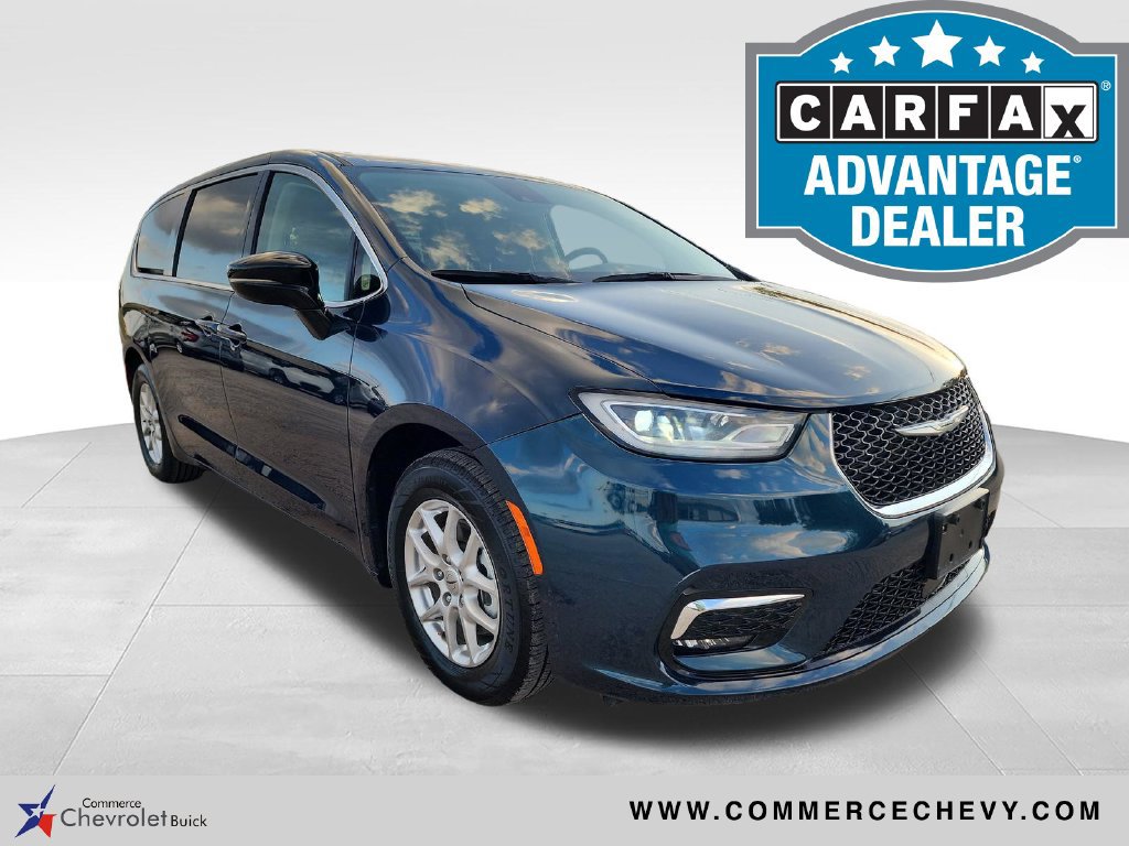 2024 Chrysler Pacifica Touring L
