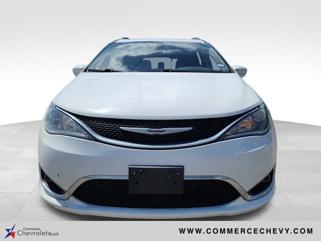 Used 2020 Chrysler Pacifica Touring L with VIN 2C4RC1BG7LR283425 for sale in Commerce, TX