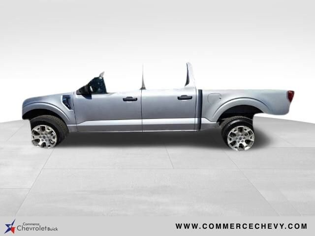 2023 Ford F-150 XLT photo 4