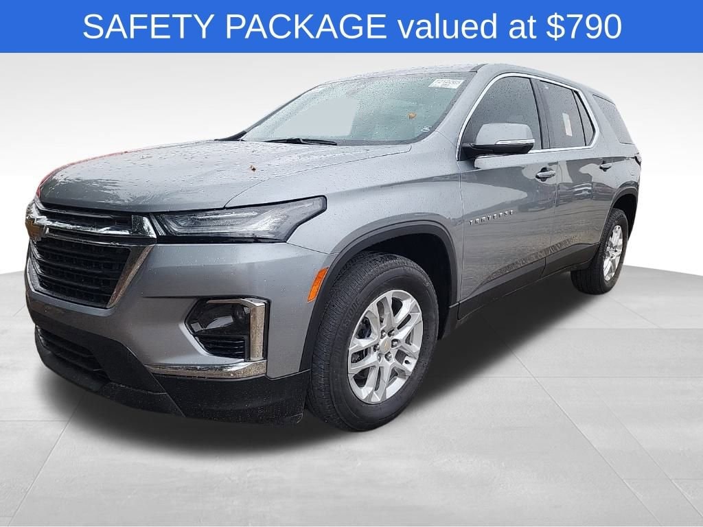 Used 2023 Chevrolet Traverse LS SUV