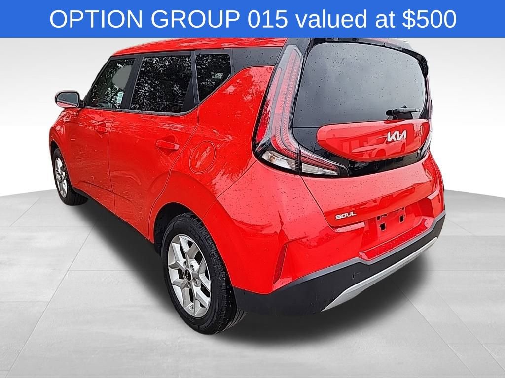 2024 Kia Soul LX photo 3