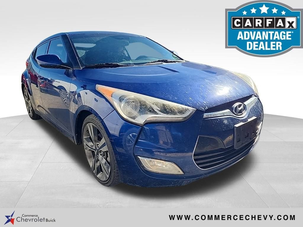 2016 Hyundai Veloster Base's photo