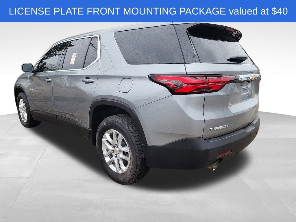 Used 2023 Chevrolet Traverse LS SUV