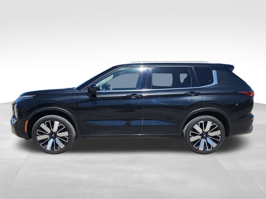 Used 2025 Mitsubishi Outlander SEL