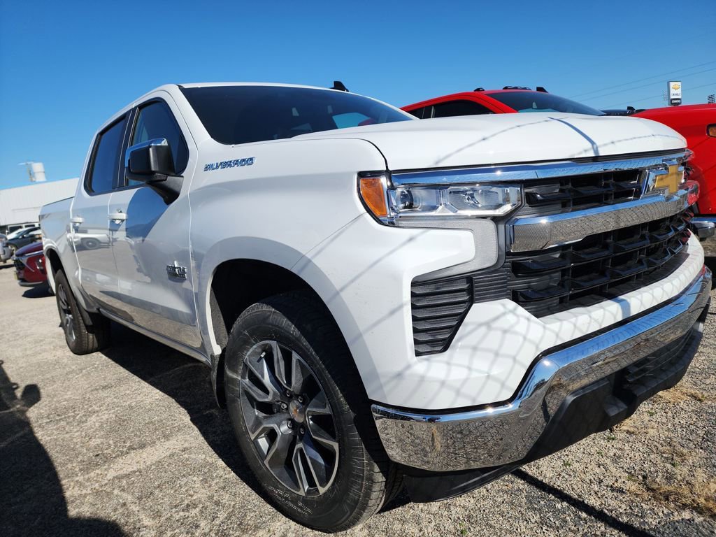 2026 Chevrolet Silverado LT's photo