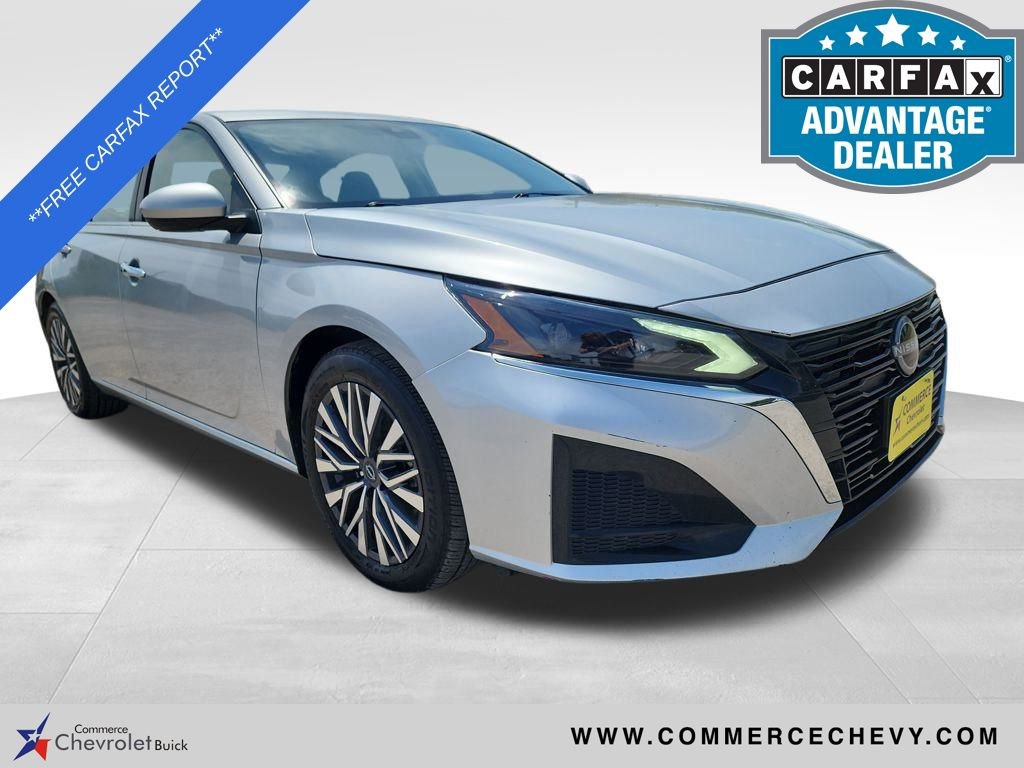 2023 Nissan Altima SV