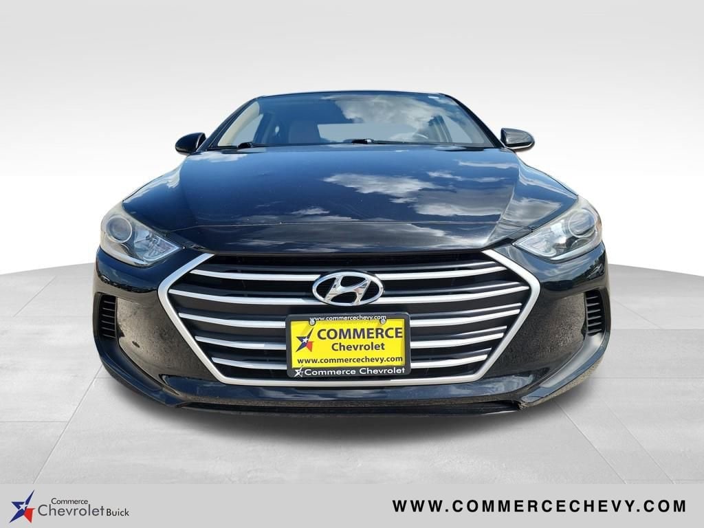 Used 2018 Hyundai Elantra SE with VIN 5NPD74LF1JH399526 for sale in Commerce, TX
