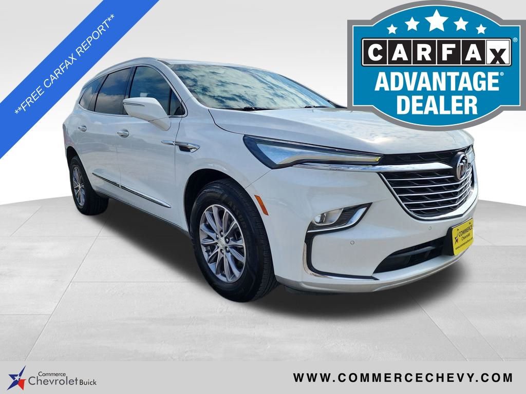 2022 Buick Enclave Essence's photo