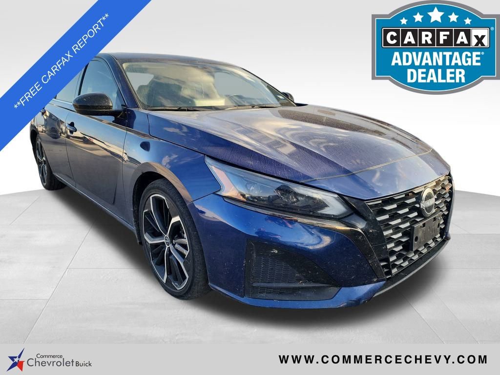 2023 Nissan Altima SR