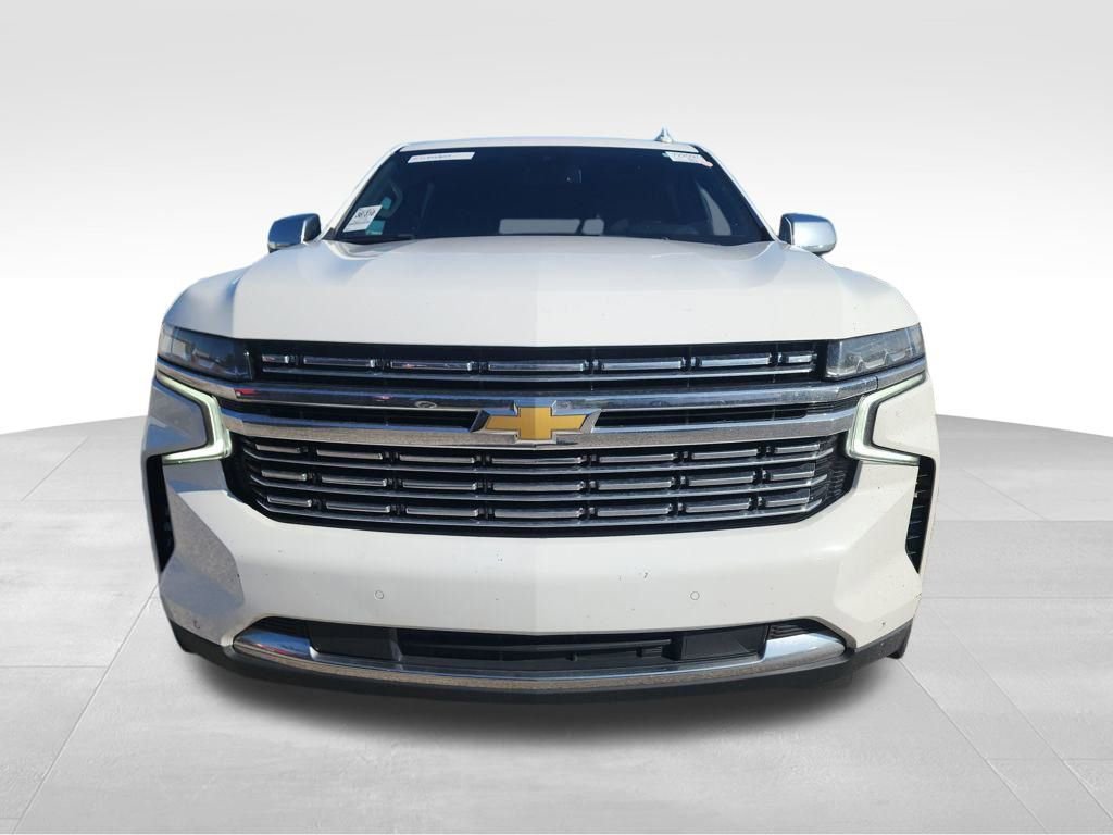 2023 Chevrolet Suburban Premier photo 2
