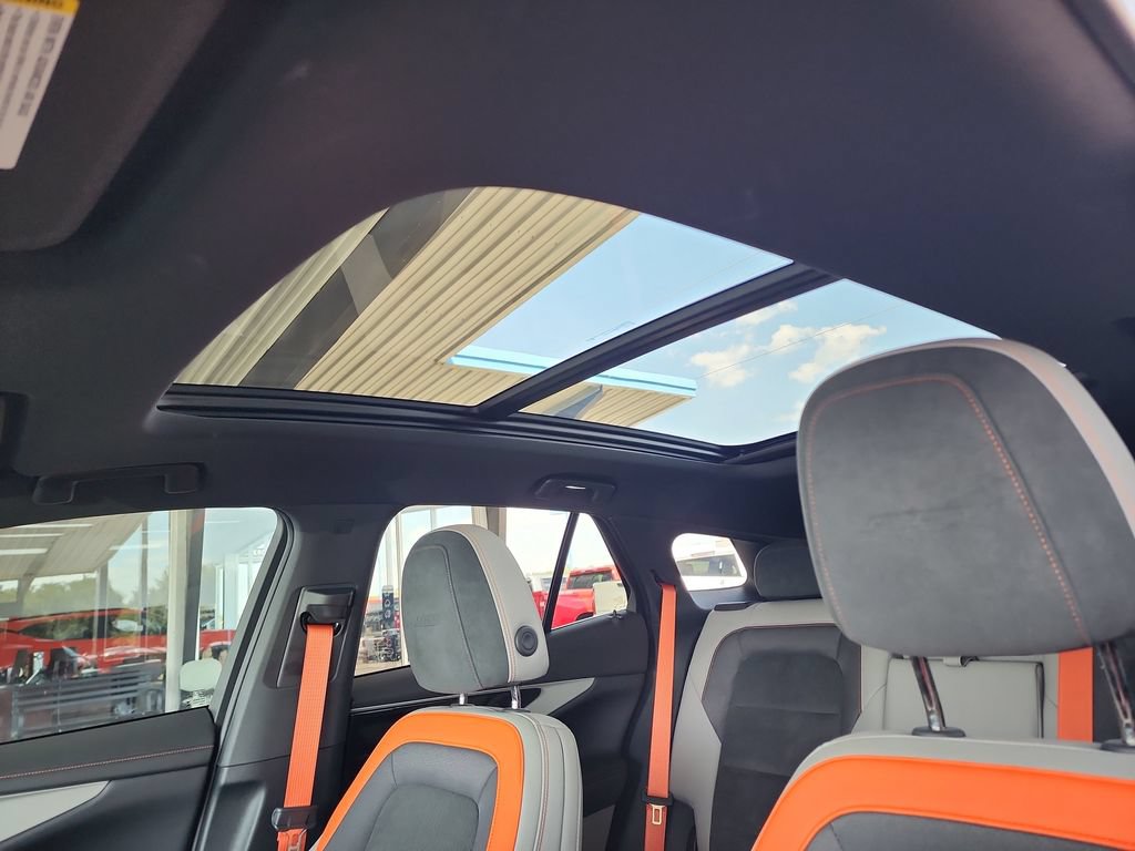 2026 Chevrolet Blazer EV SS - Photo 35