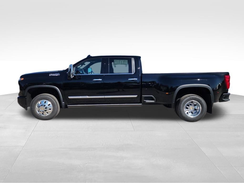 New 2026 Chevrolet Silverado 3500 HD High Country Truck