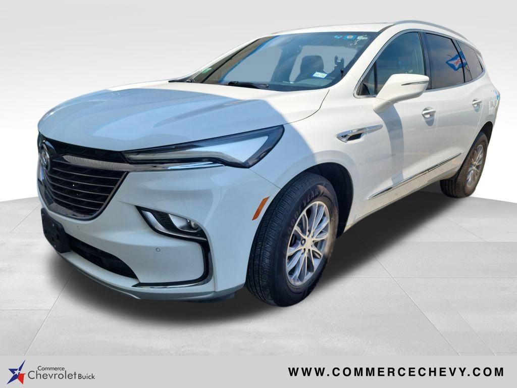 2022 Buick Enclave Essence photo 2