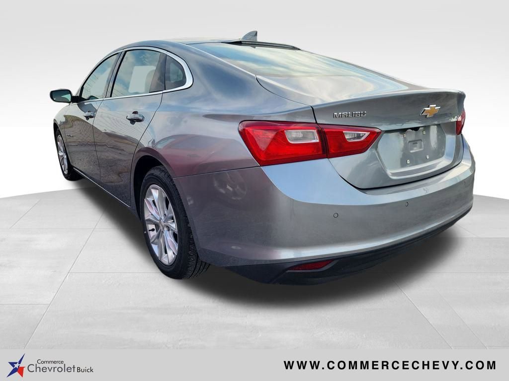 2024 Chevrolet Malibu 1LT photo 3