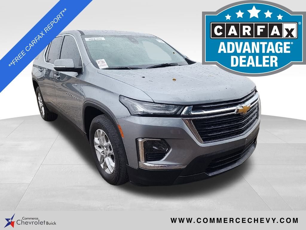 2023 Chevrolet Traverse LS's photo