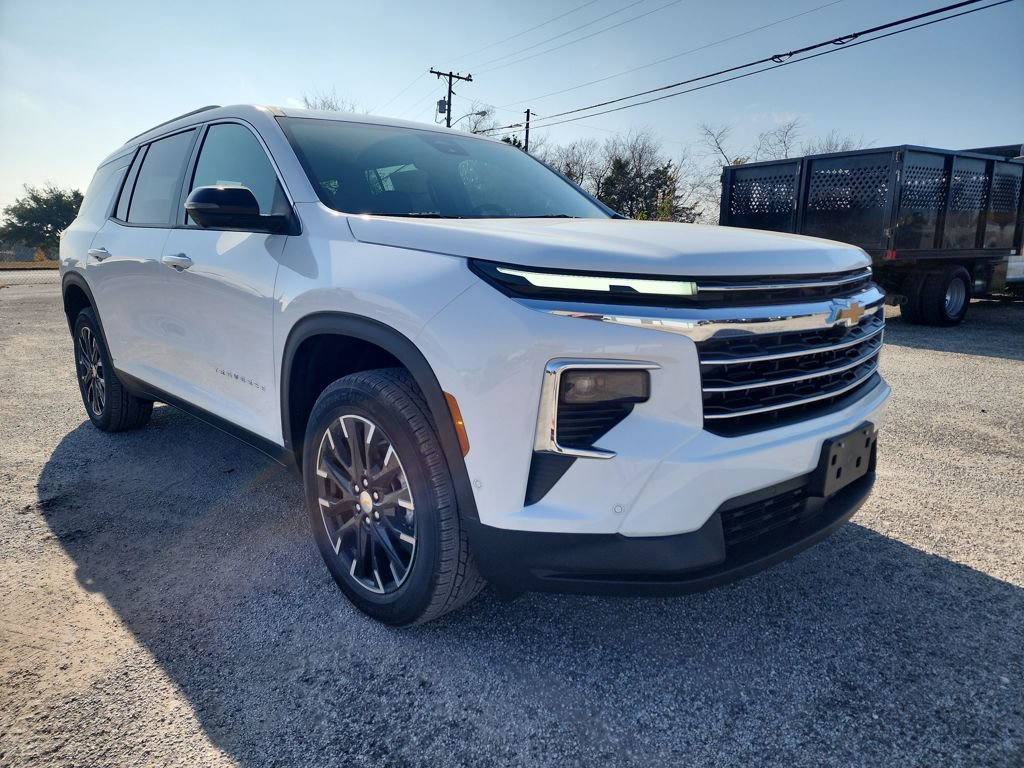 2026 Chevrolet Traverse LT's photo