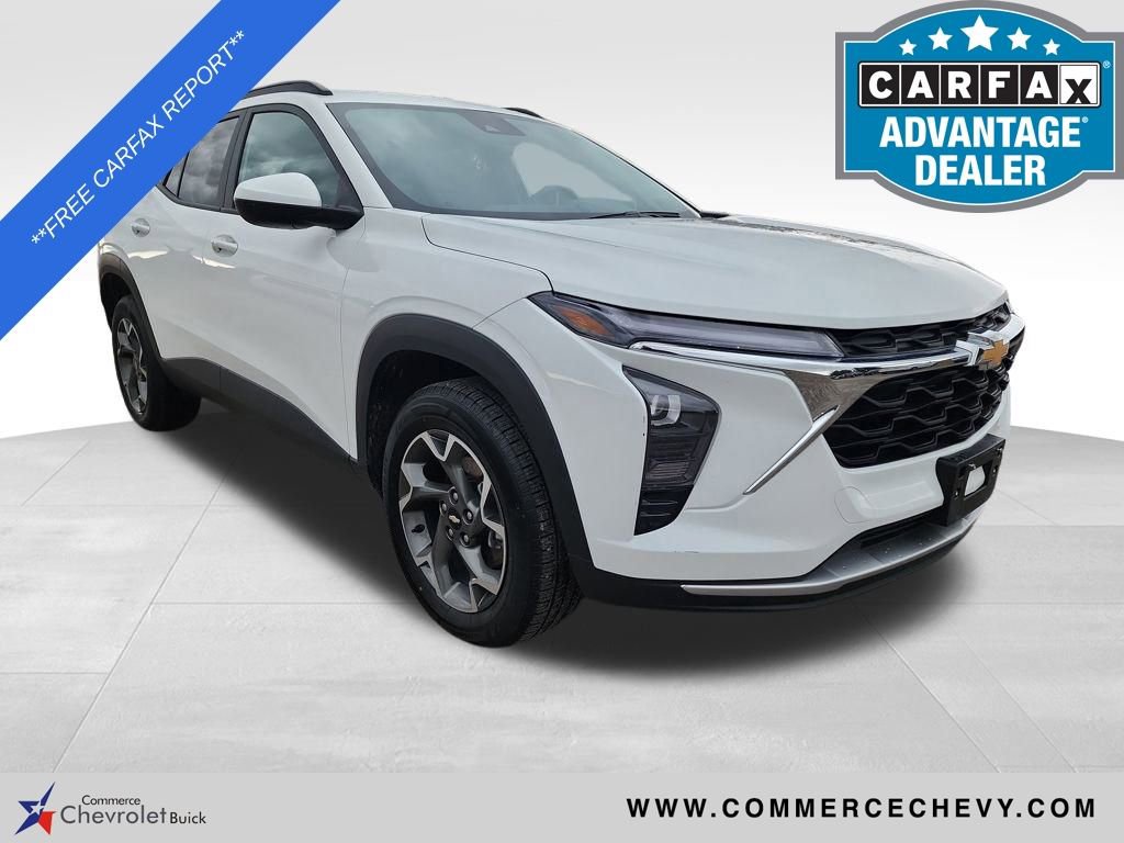 2024 Chevrolet Trax LT's photo