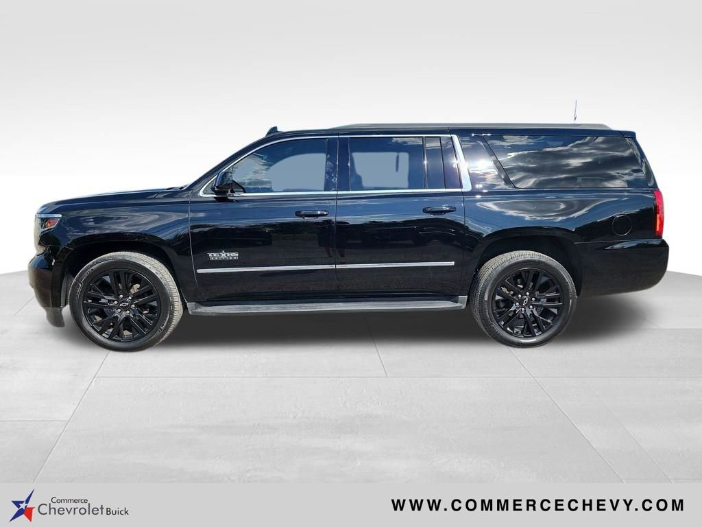 2018 Chevrolet Suburban LT photo 4