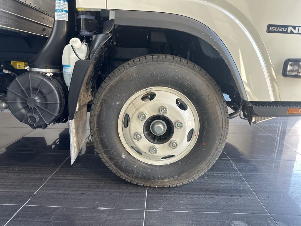 New 2024 Isuzu NPR HD