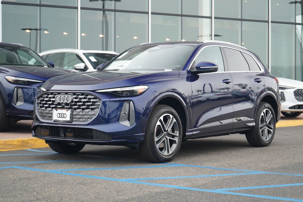 2025 Audi New Q5 Premium Plus's photo