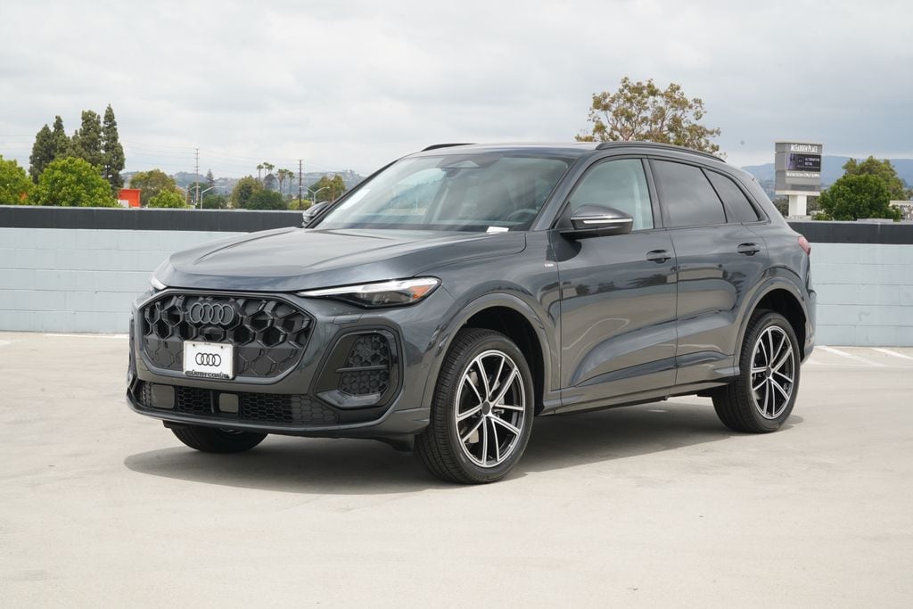 2026 Audi Q5 Premium Plus quattro's photo