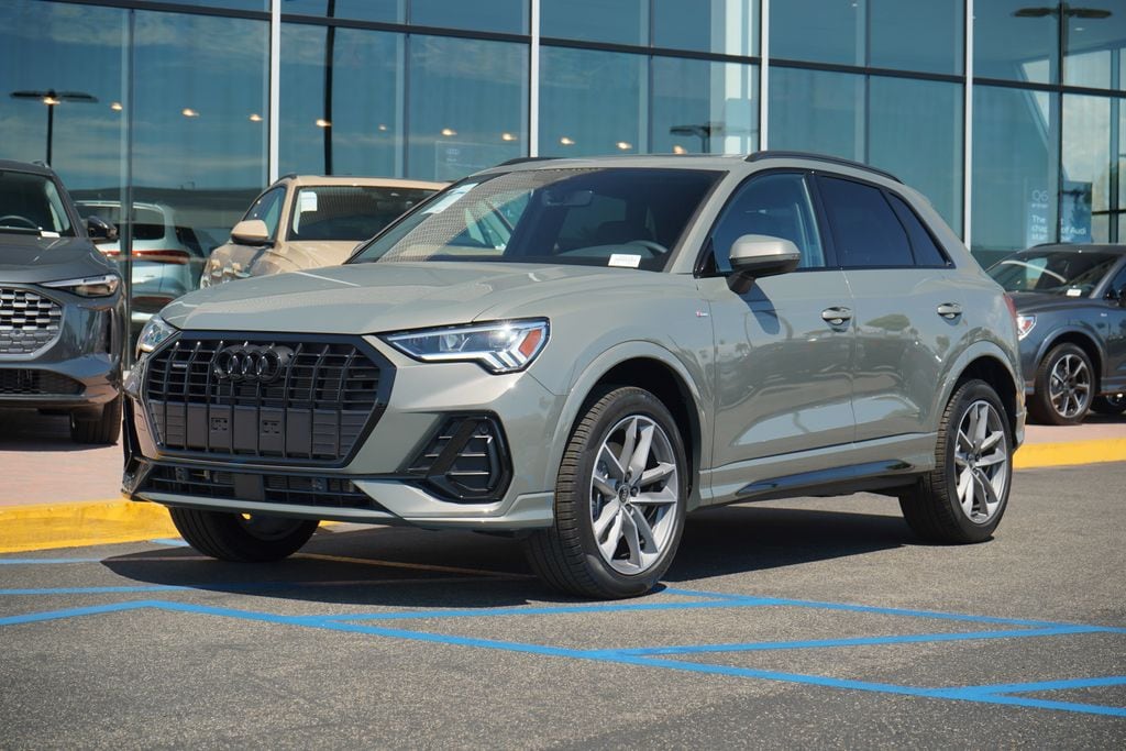 2025 Audi Q3 S Line Premium's photo