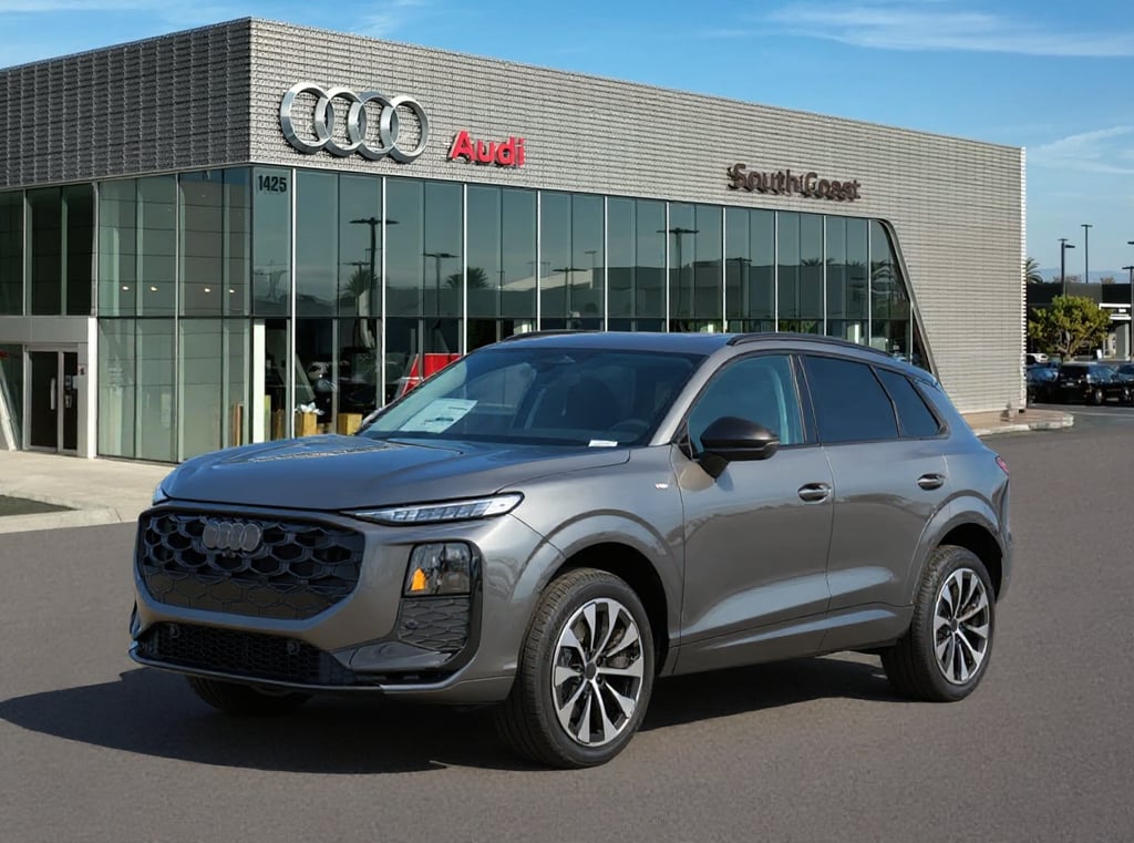2026 Audi Q3 S line quattro's photo